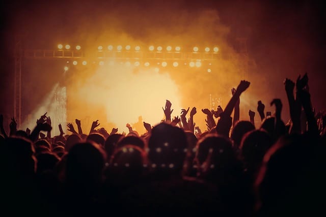 Hoe optimaliseer je de sfeer van een evenement met podiumverlichting